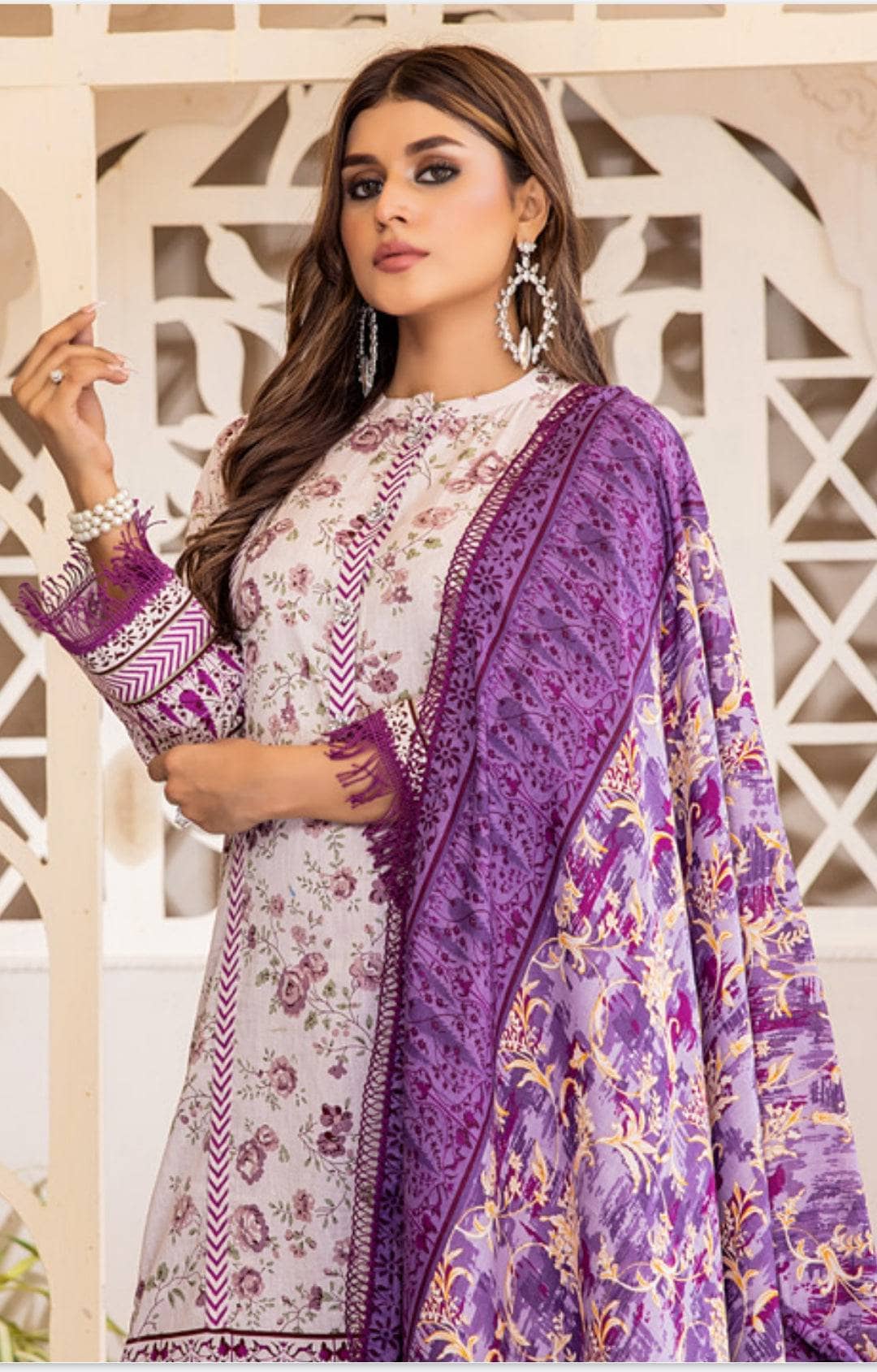 img_anum_lawn_23_awwal_boutique