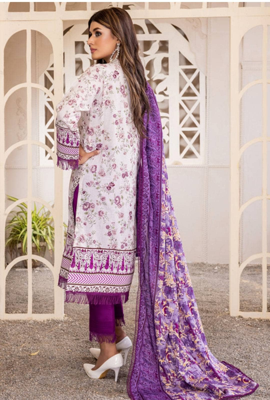 img_anum_lawn_23_awwal_boutique