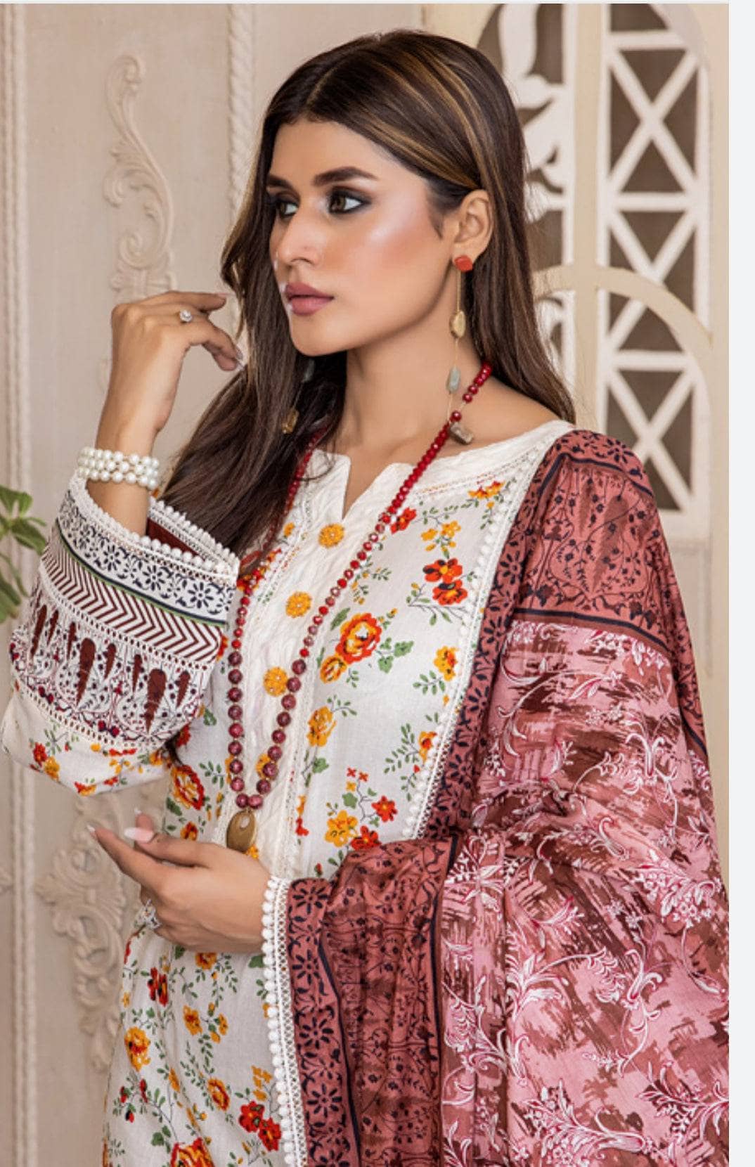 img_anum_lawn_23_awwal_boutique