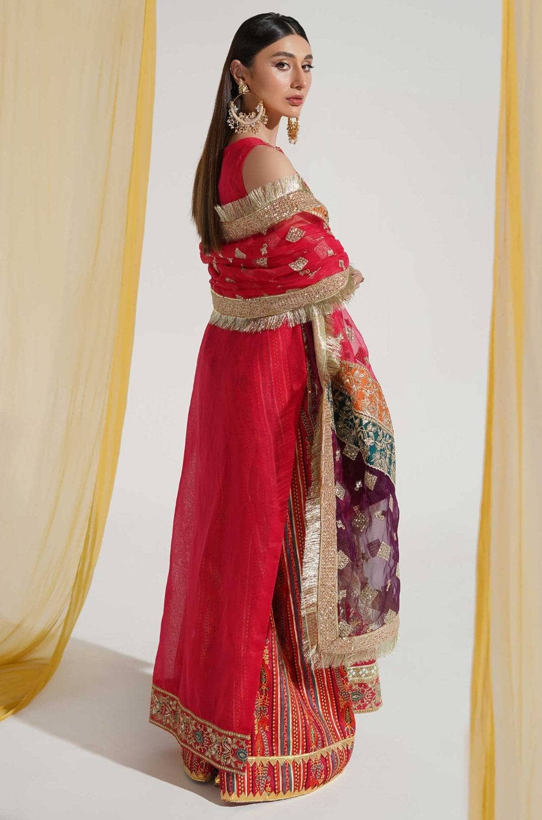 img_maryum_n_maria_freesia_awwal_boutique