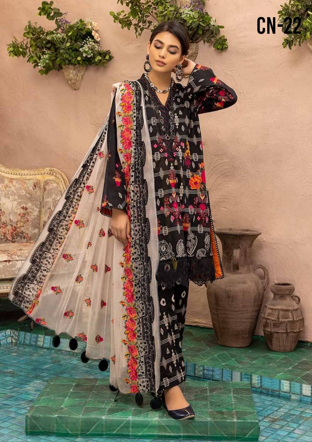 Img_charizma_naranji_lawn_awwal_boutique