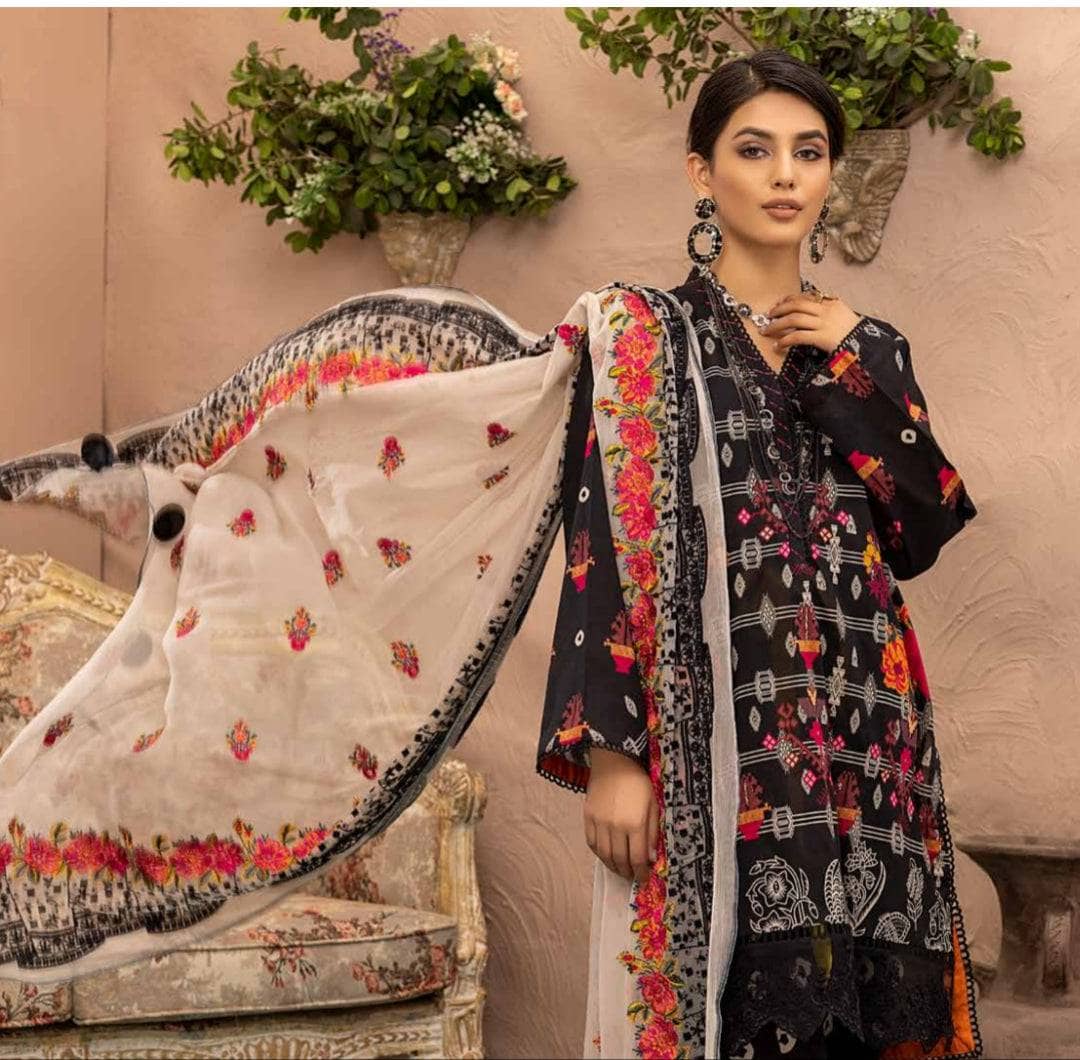 Img_charizma_naranji_lawn_awwal_boutique