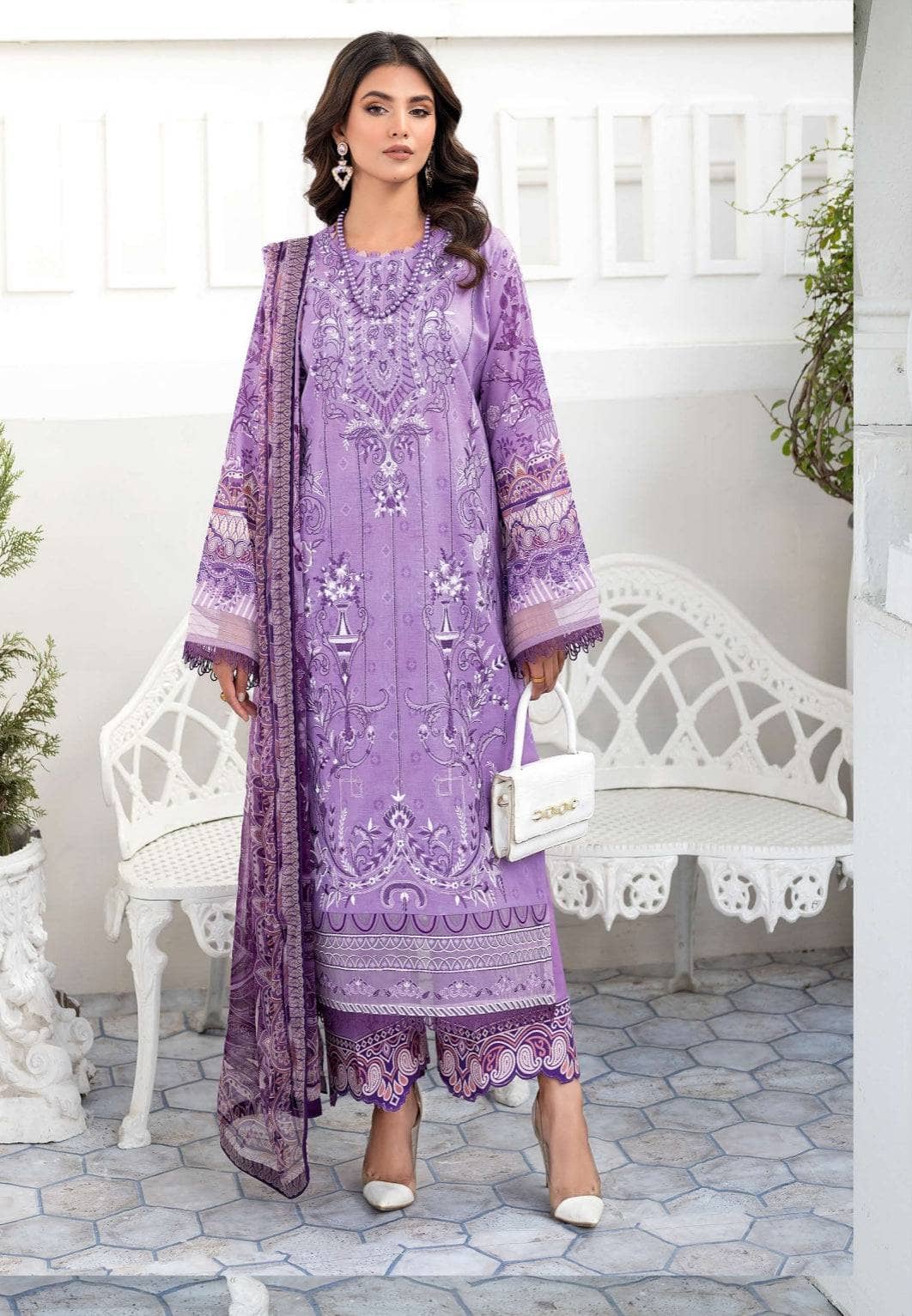 img_ramsha_mashaal_lawn_awwal_boutique