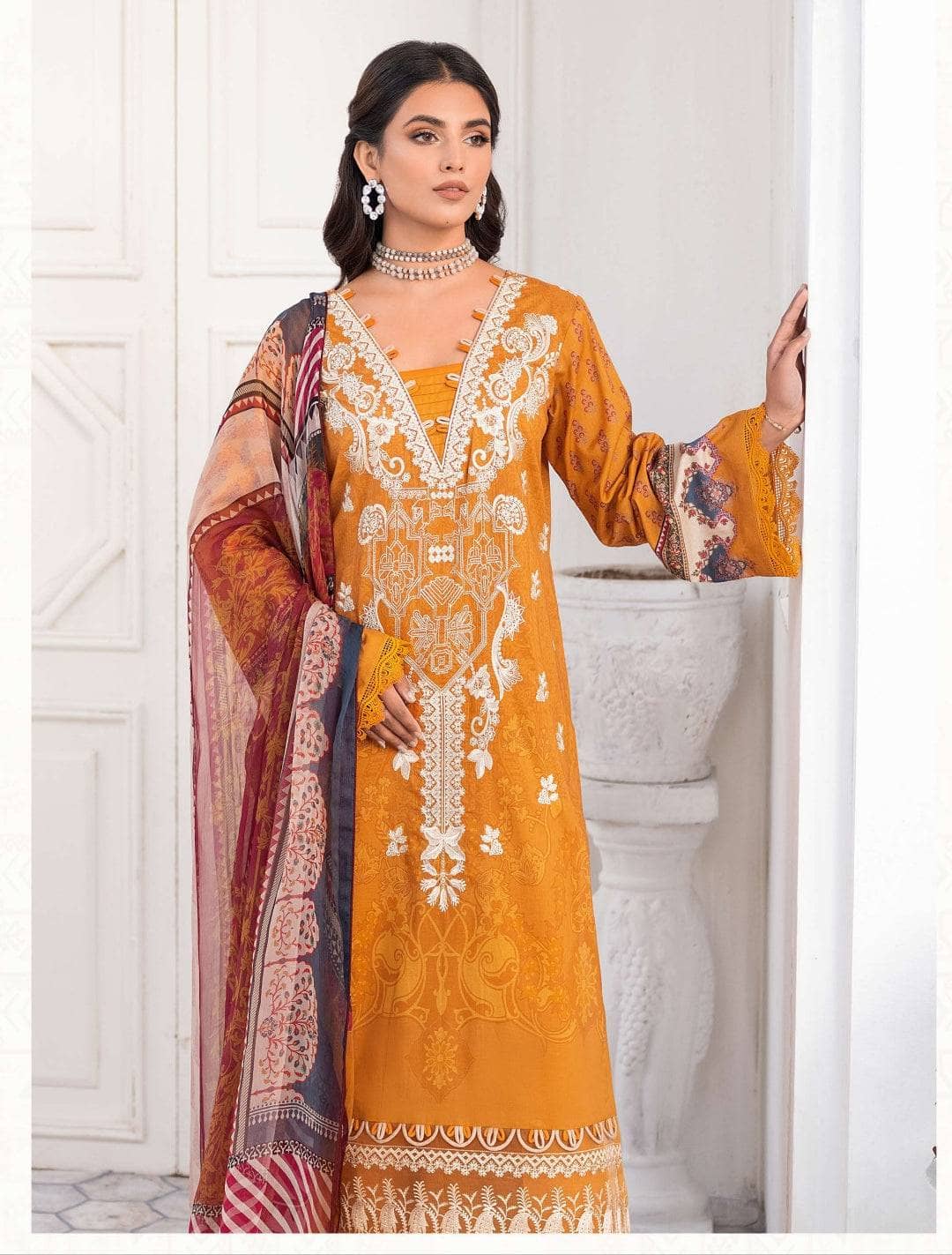 img_ramsha_mashaal_lawn_awwal_boutique