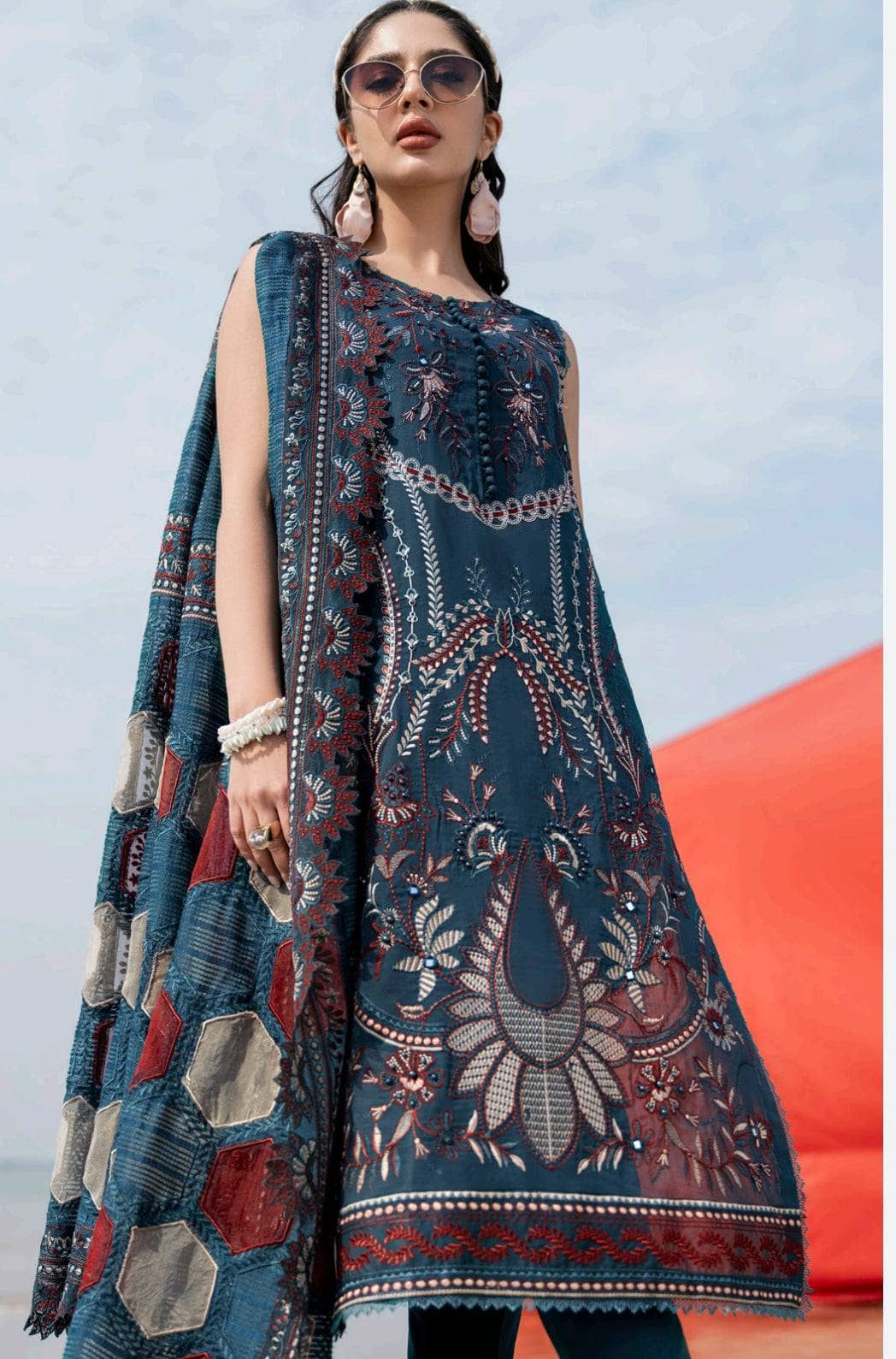 img_nureh_swiss_Voil_awwal_boutique