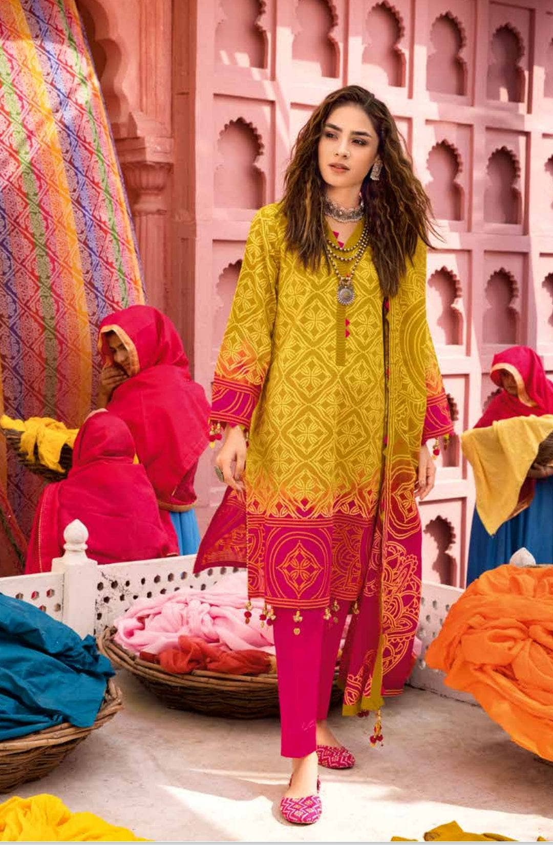 img_gul_ahmed_chunari_lawn_23_awwal_boutique