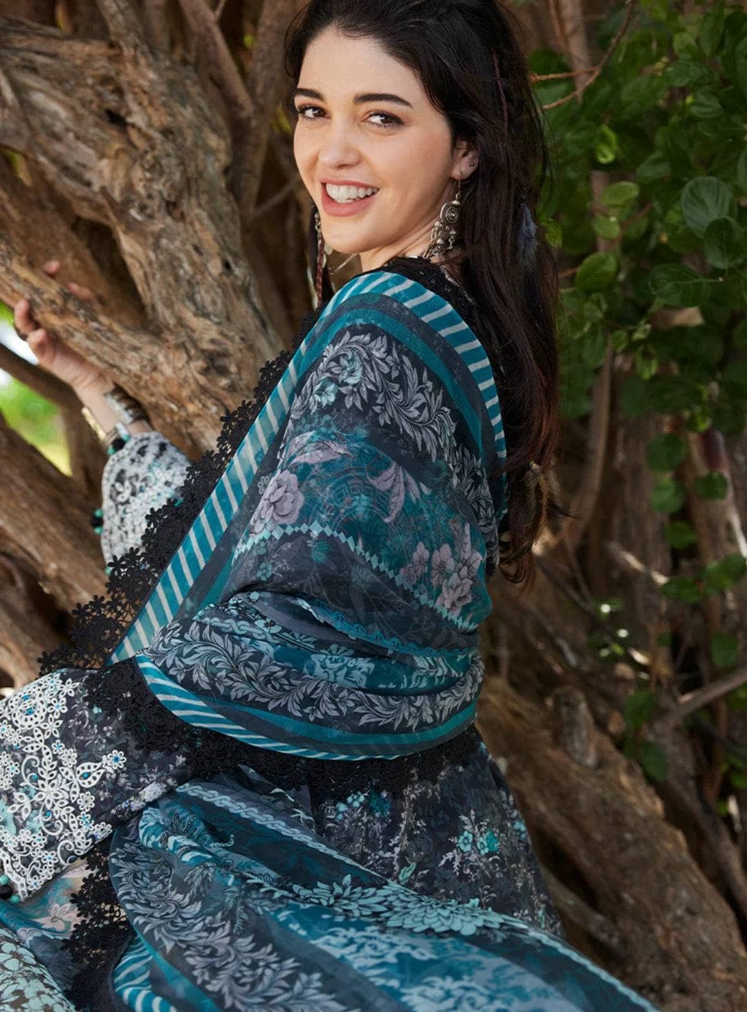 img_image_lawnkari_printkari_23_awwal_boutique