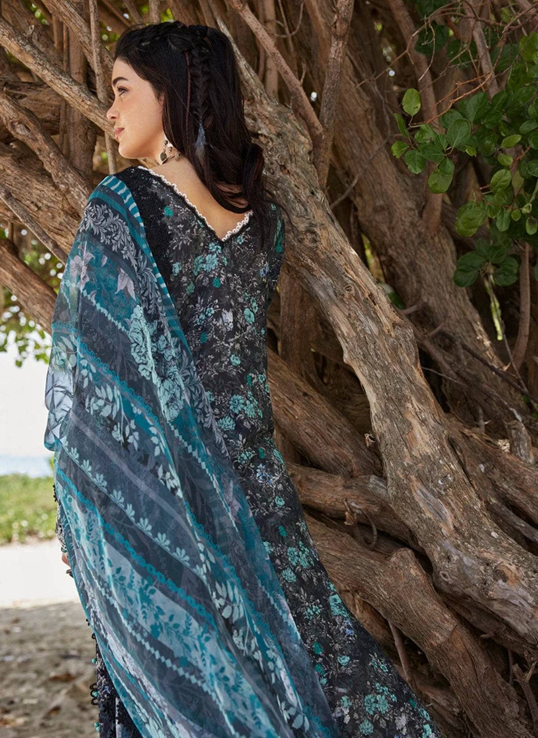 img_image_lawnkari_printkari_23_awwal_boutique