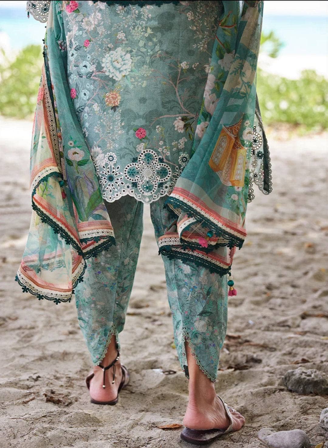 img_image_lawnkari_printkari_23_awwal_boutique