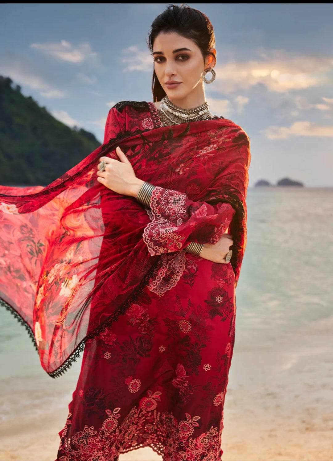 img_image_lawnkari_printkari_23_awwal_boutique