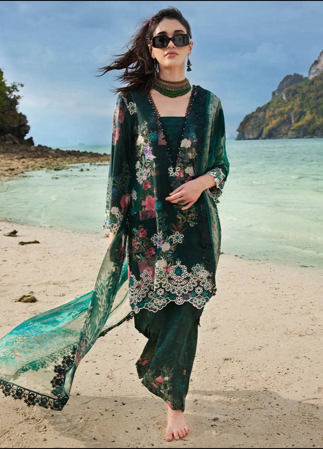 img_image_lawnkari_printkari_23_awwal_boutique