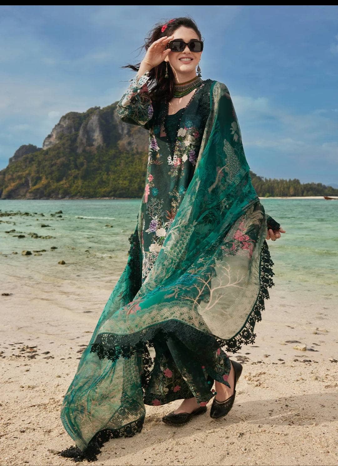 img_image_lawnkari_printkari_23_awwal_boutique