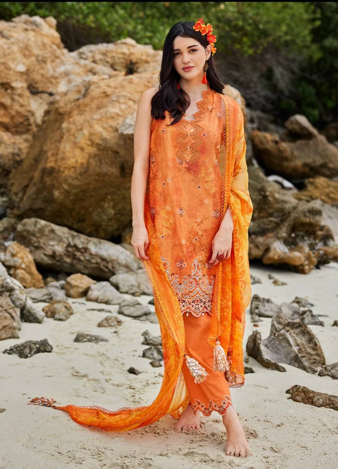 img_image_lawnkari_printkari_23_awwal_boutique