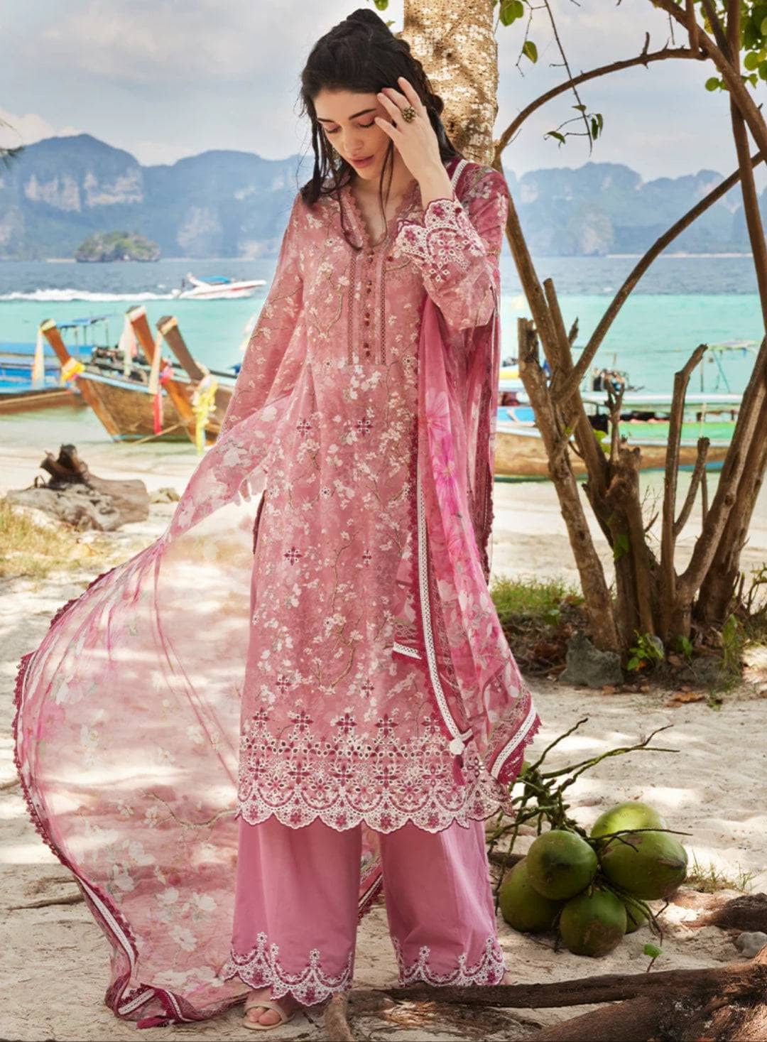 img_image_lawnkari_printkari_23_awwal_boutique