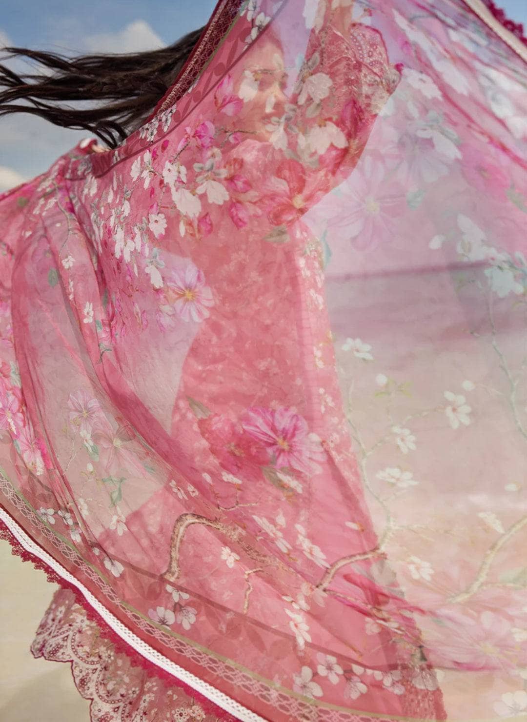 img_image_lawnkari_printkari_23_awwal_boutique