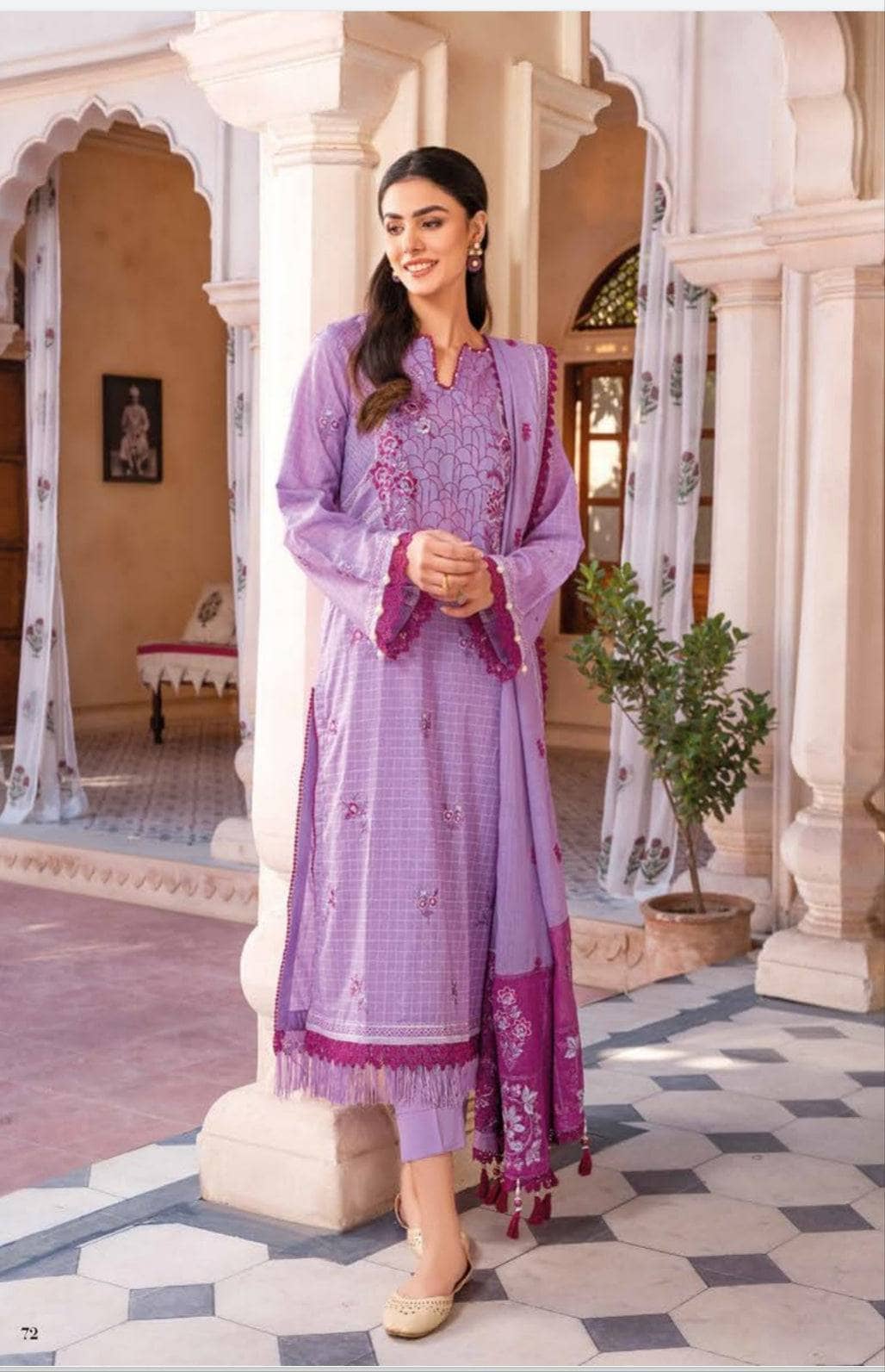 img_gul_ahmed_essentials_23_awwal_boutique