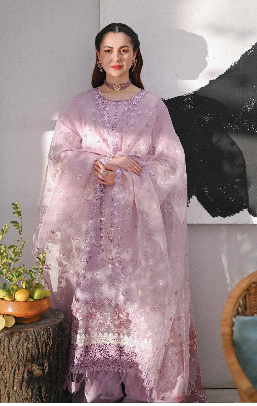 img_qalamkar_luxury_sahil_lawn_23_awwal_boutique