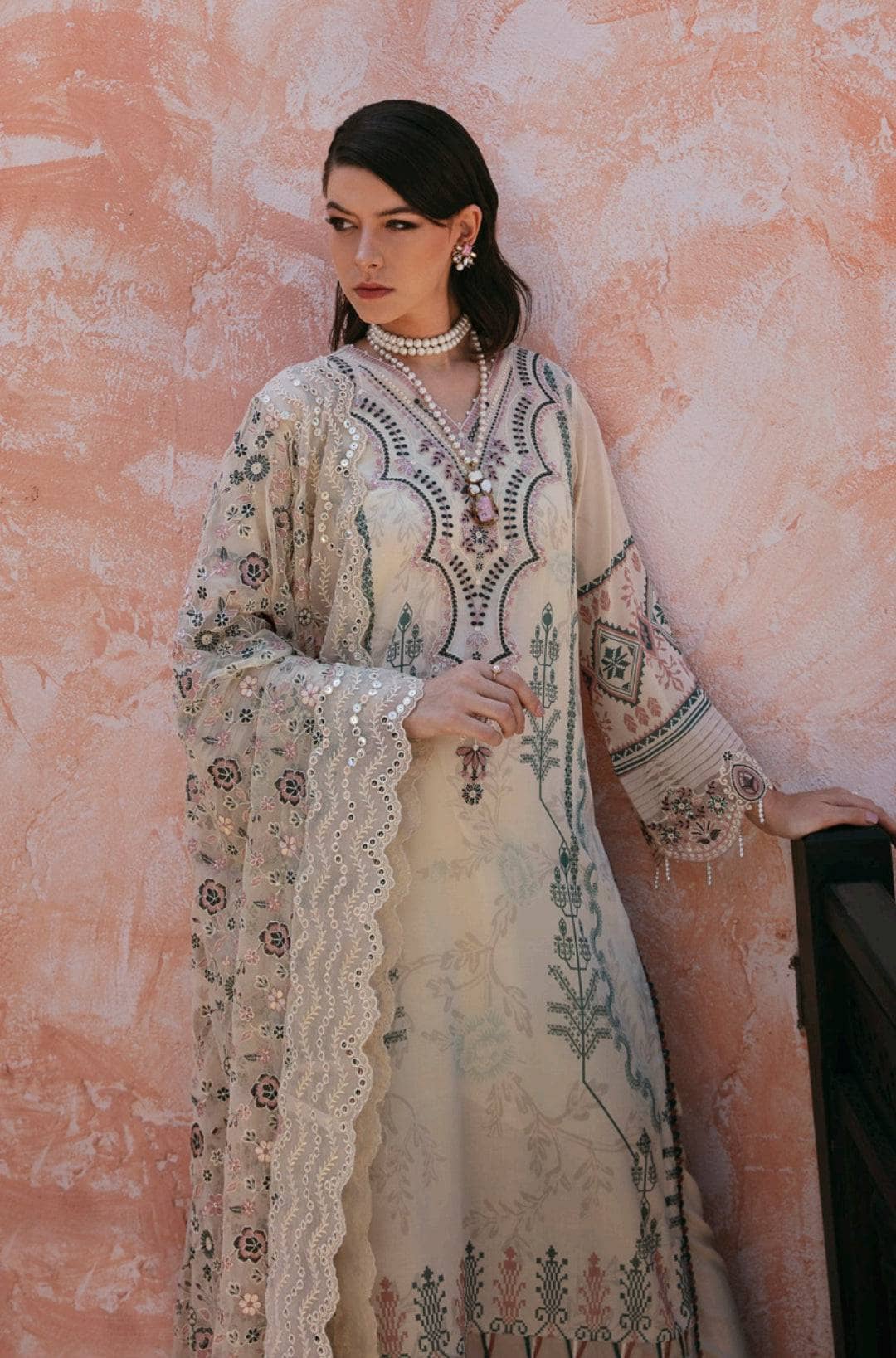 img_nureh_maya_swiss_voil_awwal_boutique