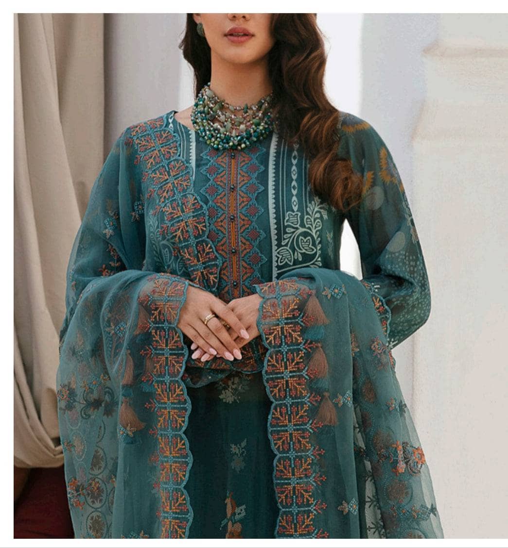 img_nureh_maya_swiss_voil_awwal_boutique