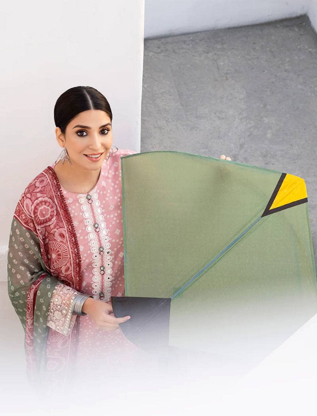 img_cross_stitch_lawn_23_awwal_boutique