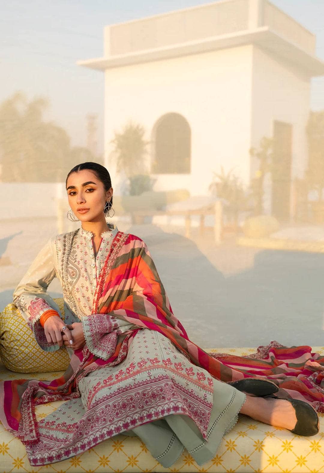 img_cross_stitch_basant_lawn_23_awwal_boutique