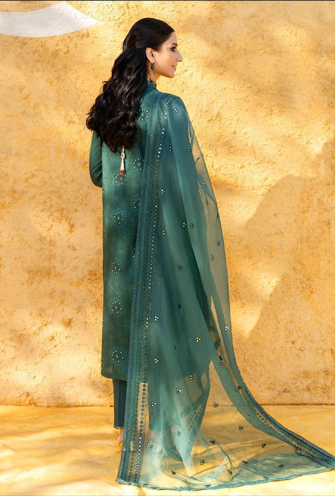 img_cross_stitch_basant_lawn_23_awwal_boutique