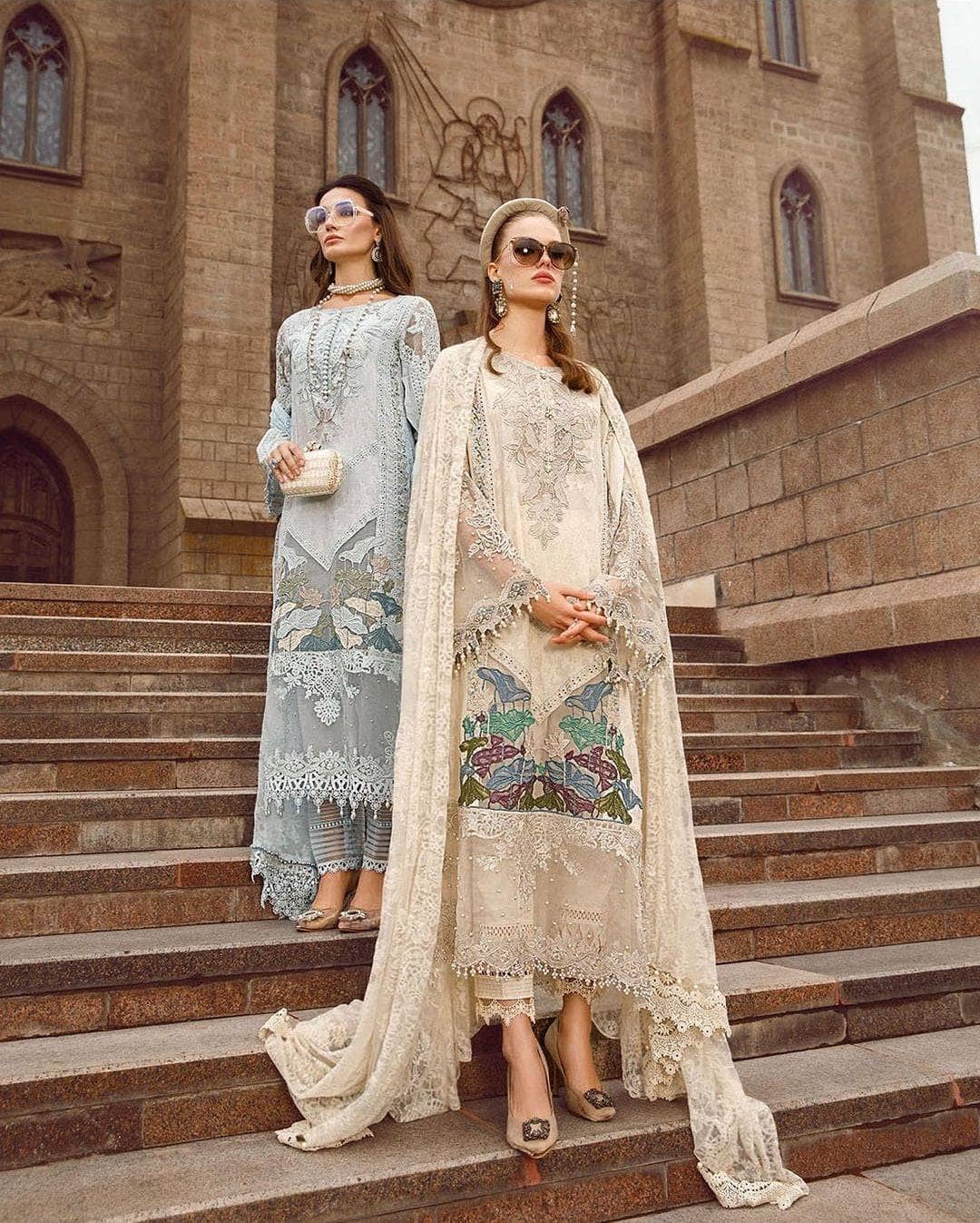 img_maria_b_eid_lawn_23_awwal_boutique