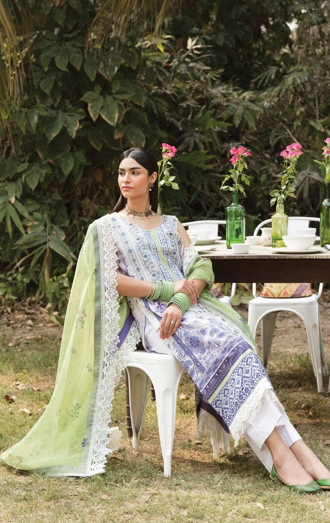 img_afrozeh_ayzel_lawn_23_awwal_boutique