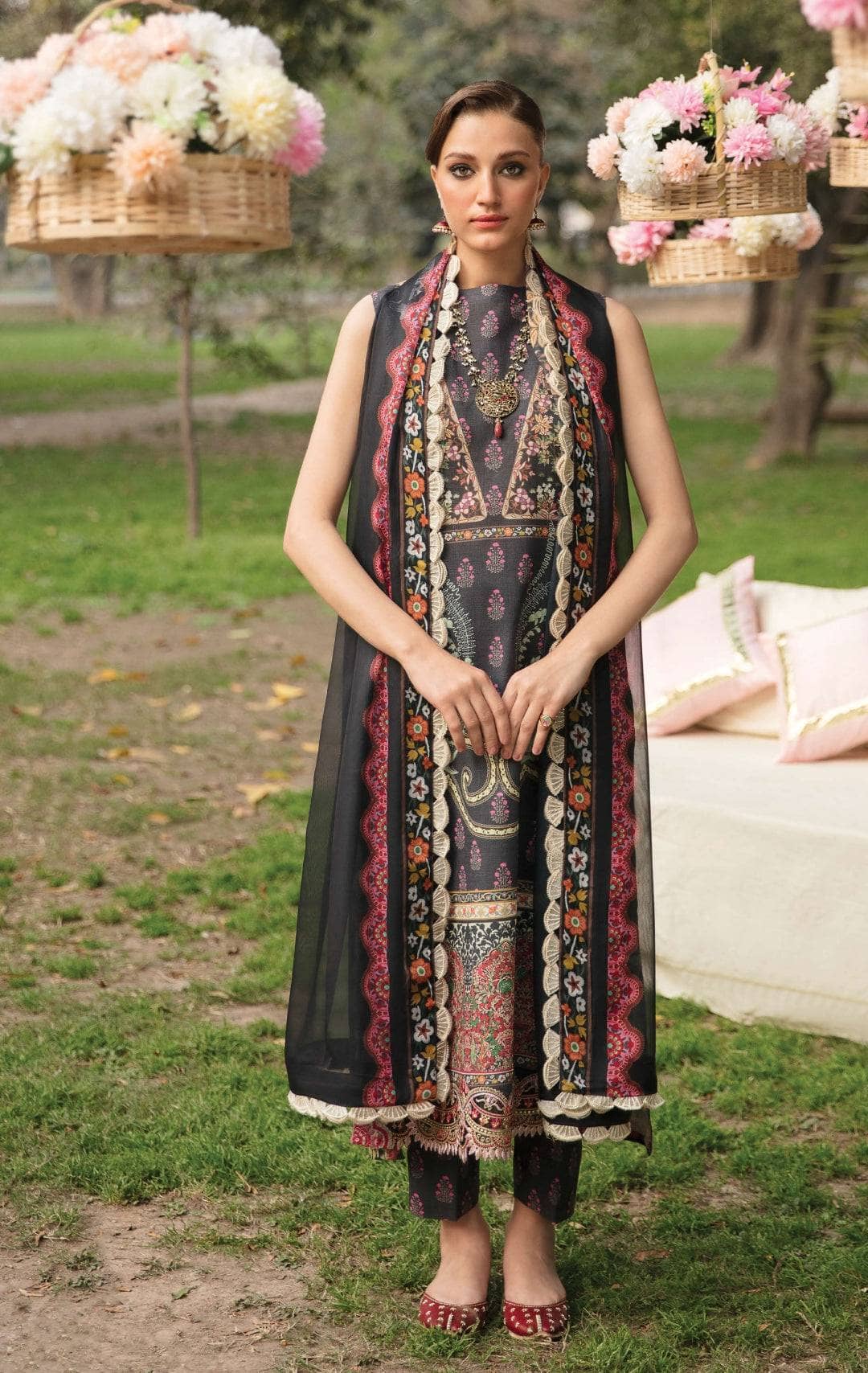 img_afrozeh_ayzel_lawn_23_awwal_boutique