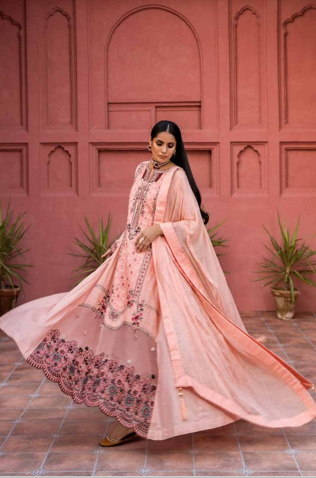 img_al_zohaib_mukesh_chikankari_awwal_boutique