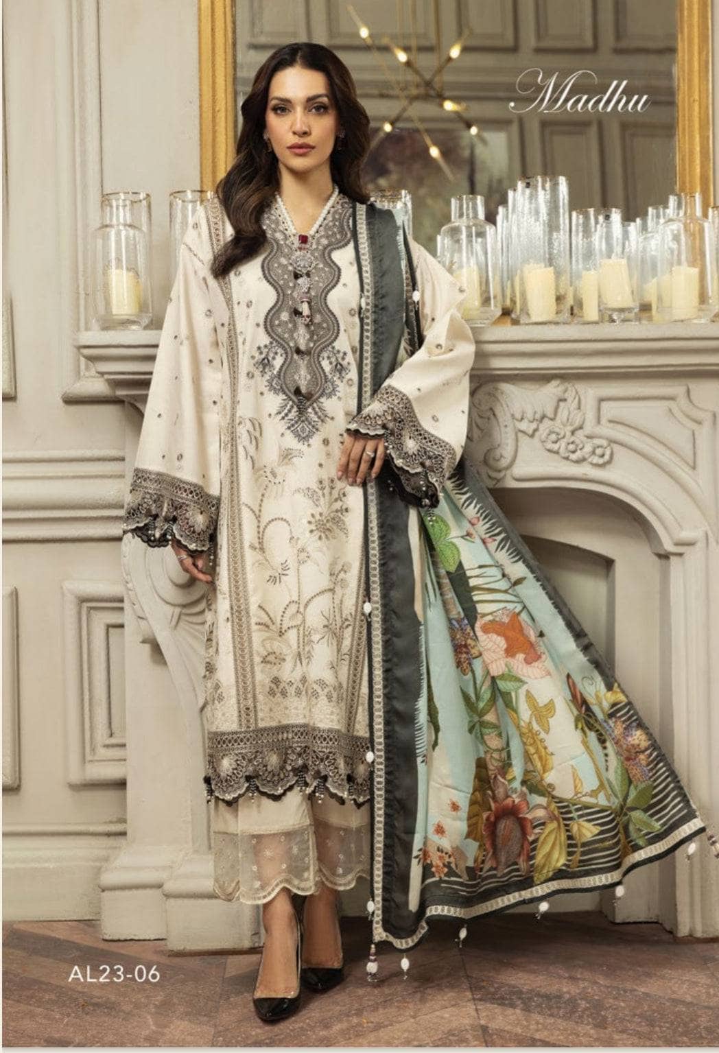 img_anaya_lawn_by_kiran_chaudhary_festive_luxury_lawn_23_awwal_boutique