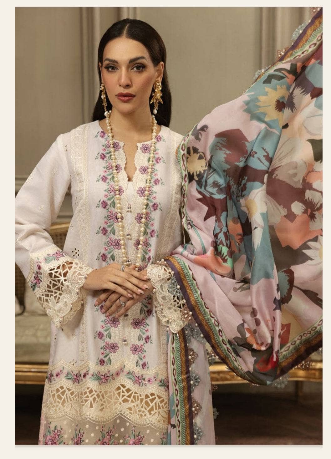 img_anaya_lawn_by_kiran_chaudhary_festive_luxury_lawn_23_awwal_boutique