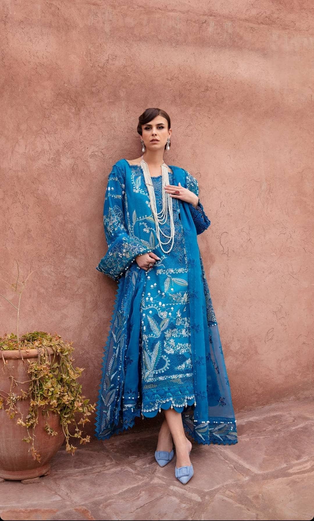 img_amaani_by_republic_womens_wear_awwal_boutique