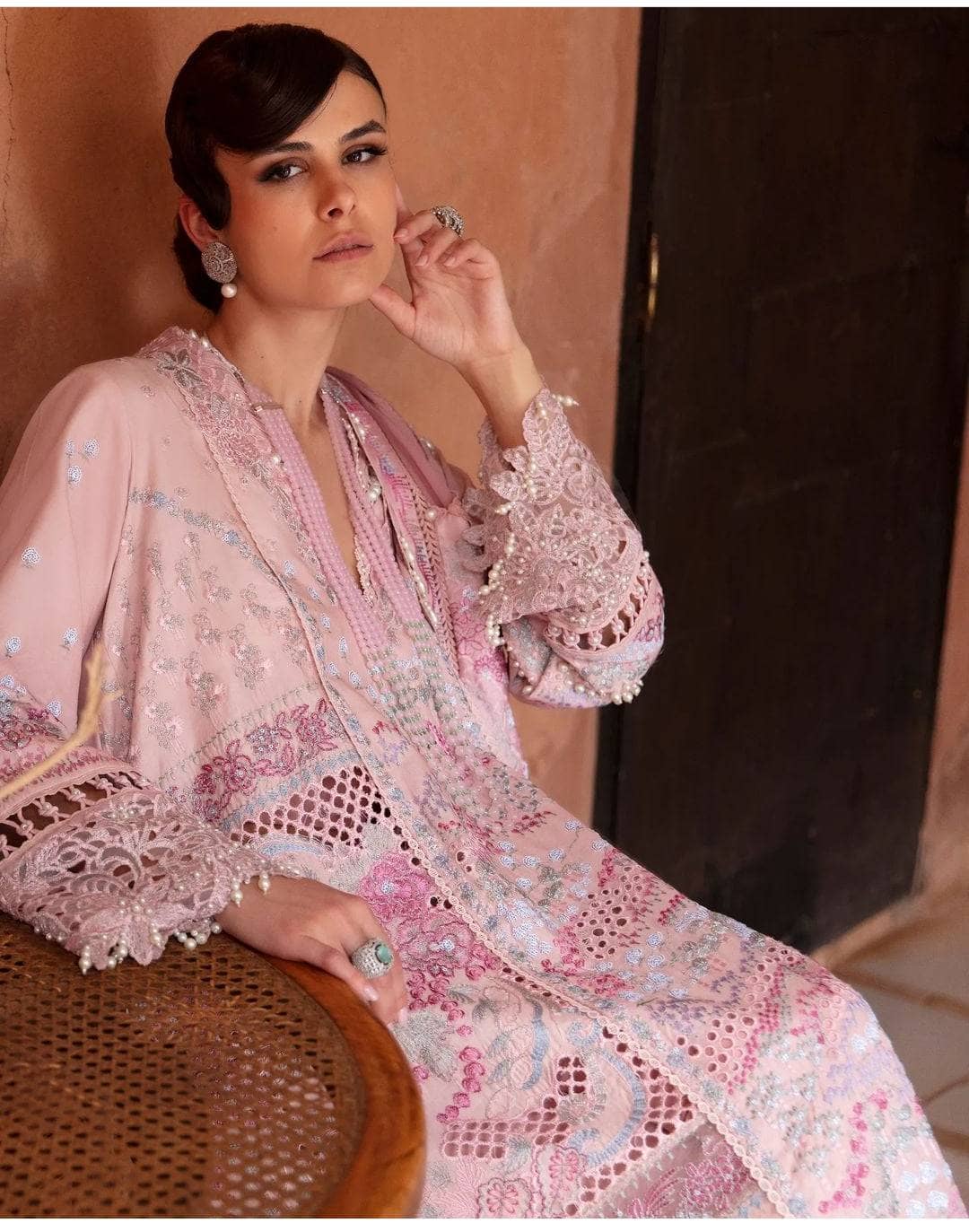 img_amaani_by_republic_womens_wear_awwal_boutique