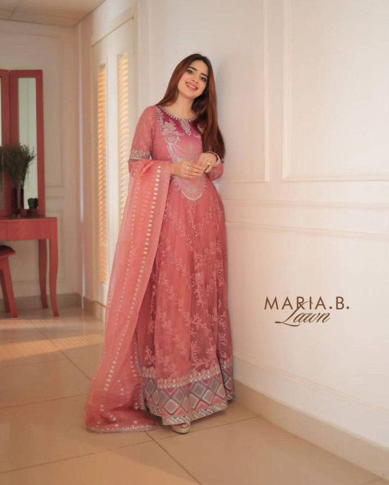 img_spotted_wearing_maria_b_lawn_23_awwal_boutique