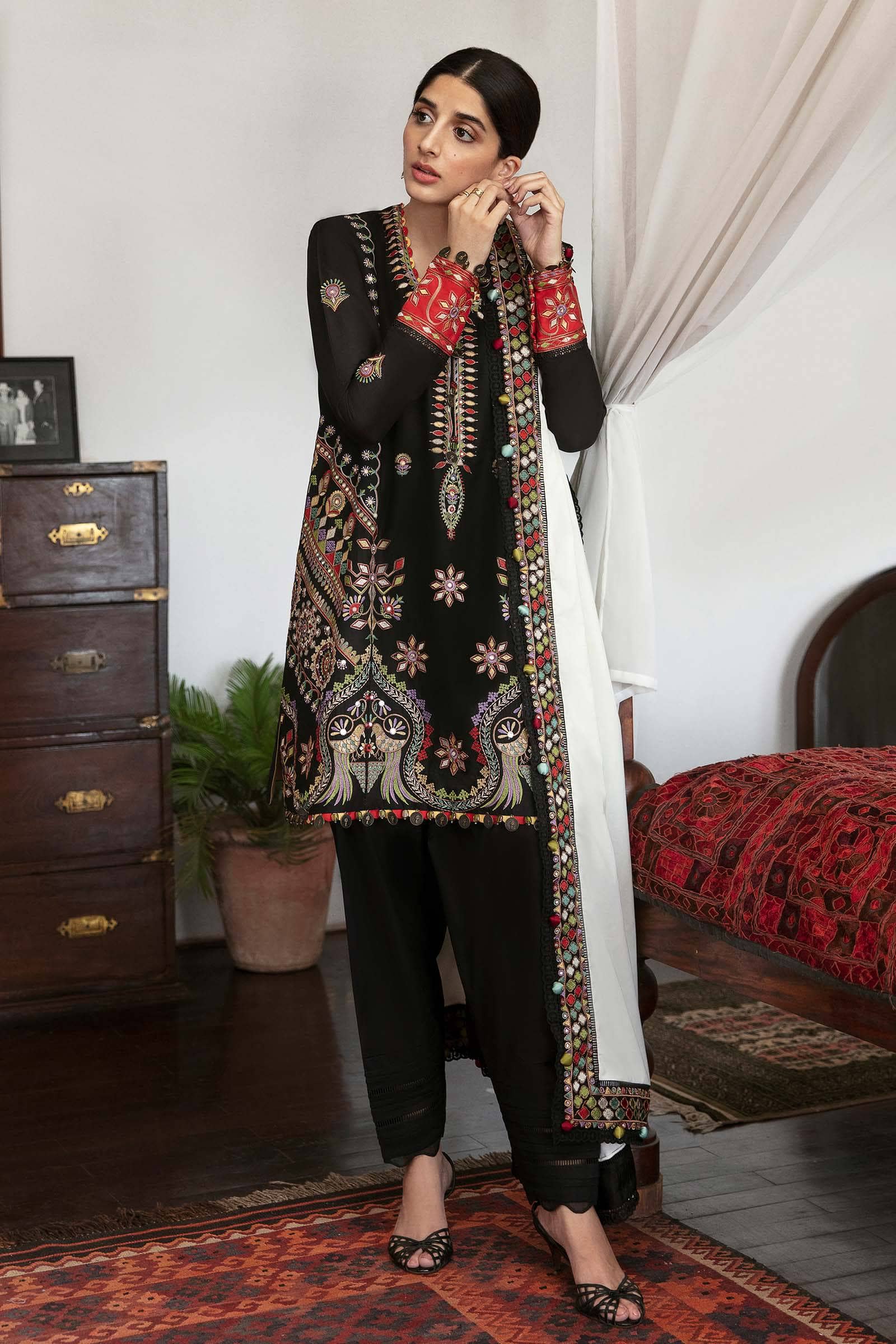 img_zaha_festive_lawn_22_awwal_boutique