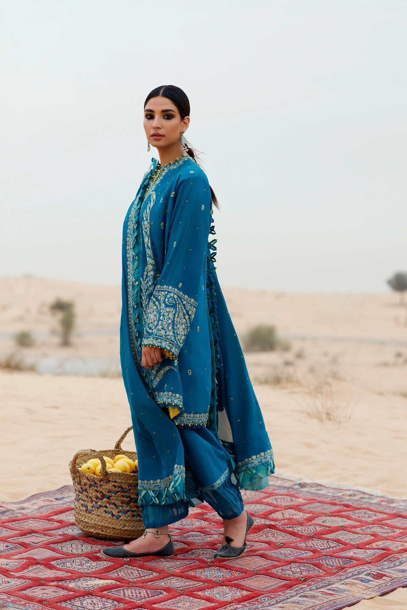 img_zaha_lawn_22_awwal_boutique