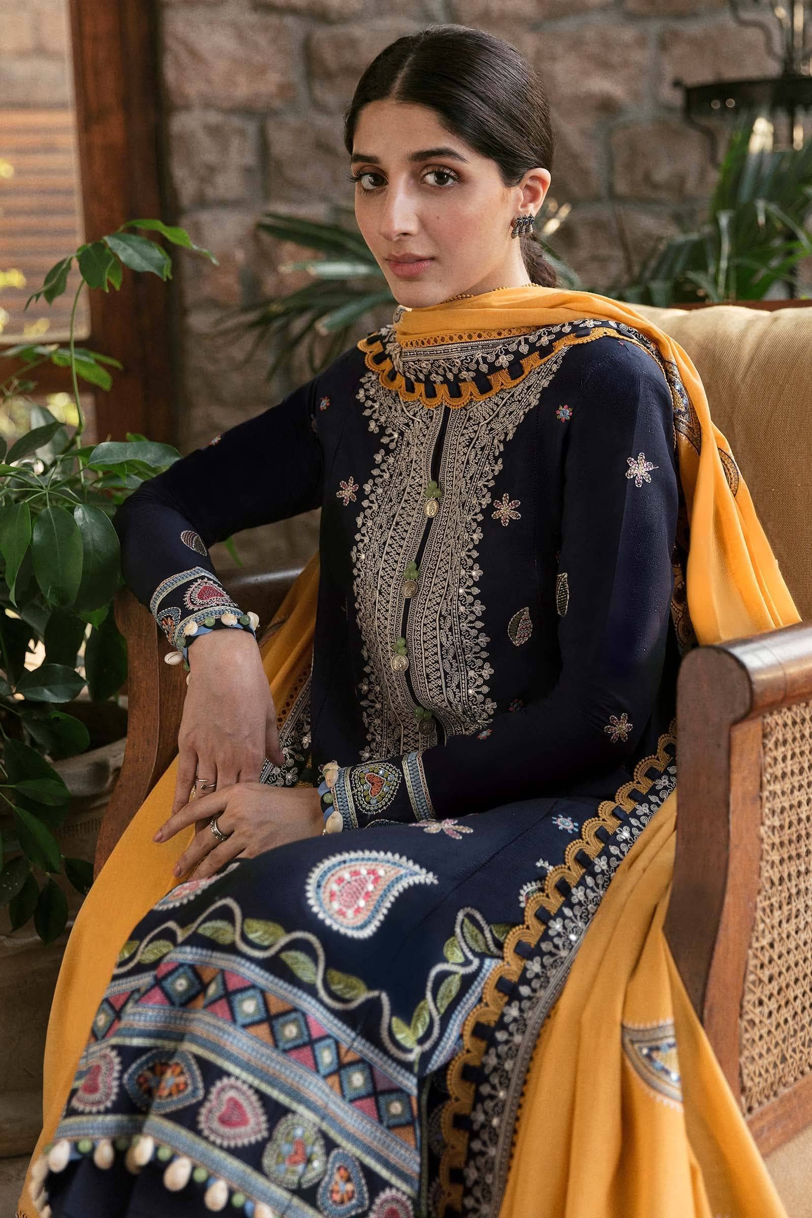 img_zaha_festive_lawn_22_awwal_boutique