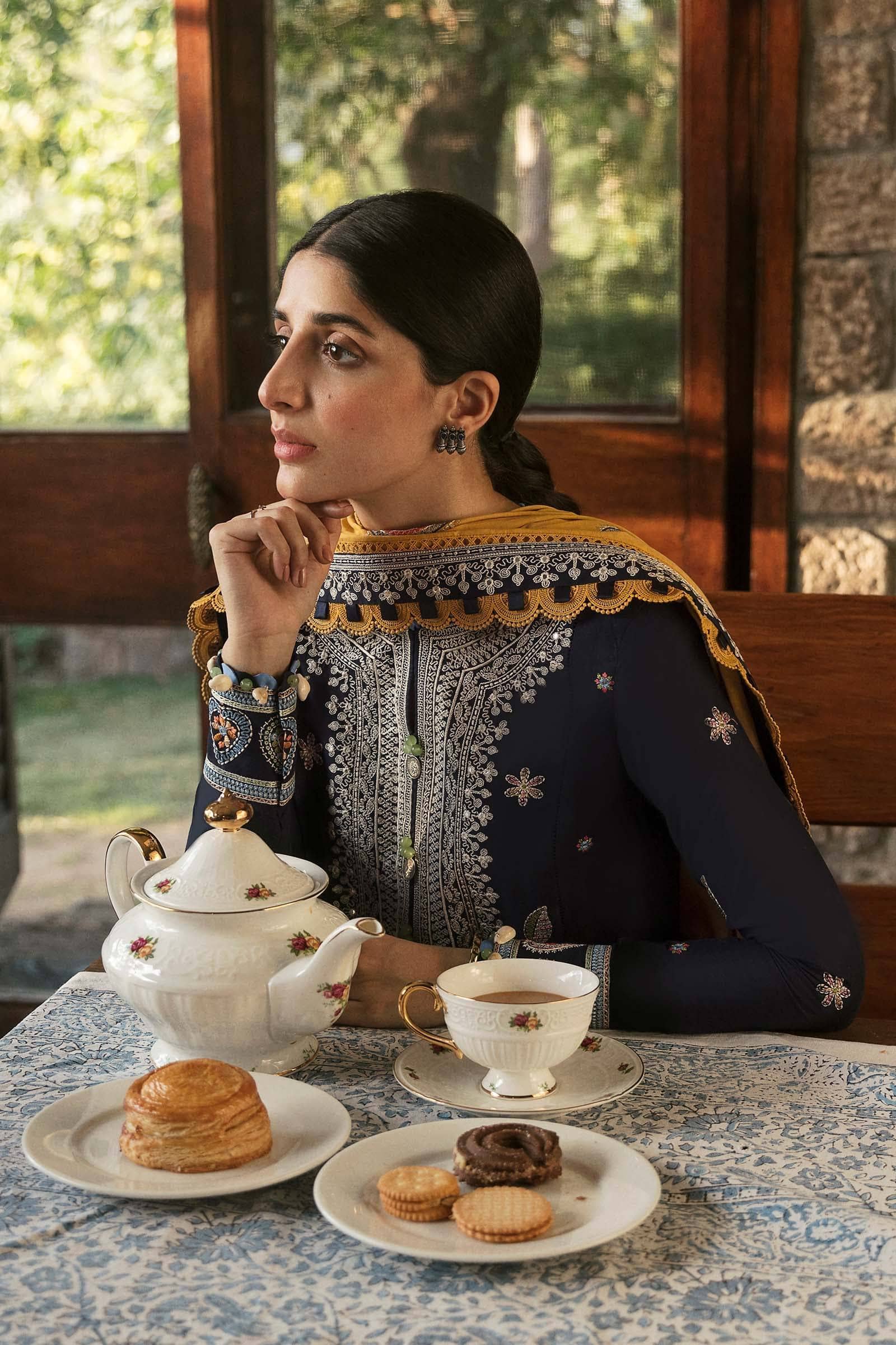 img_zaha_festive_lawn_22_awwal_boutique