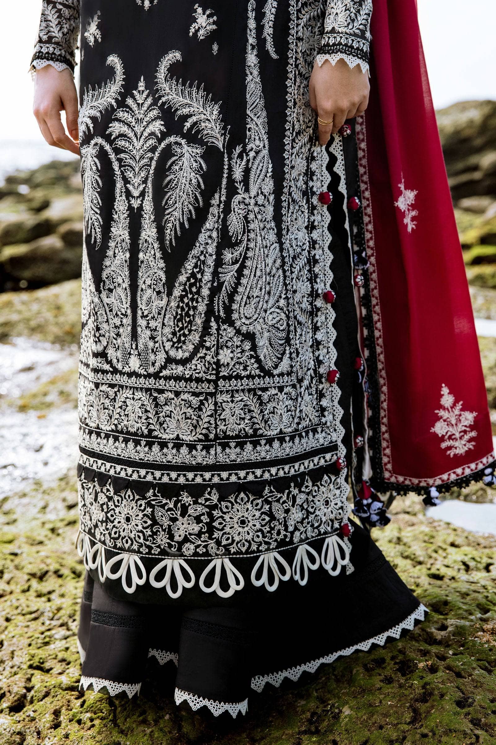 img_zaha_lawn_2023_awwal_boutique