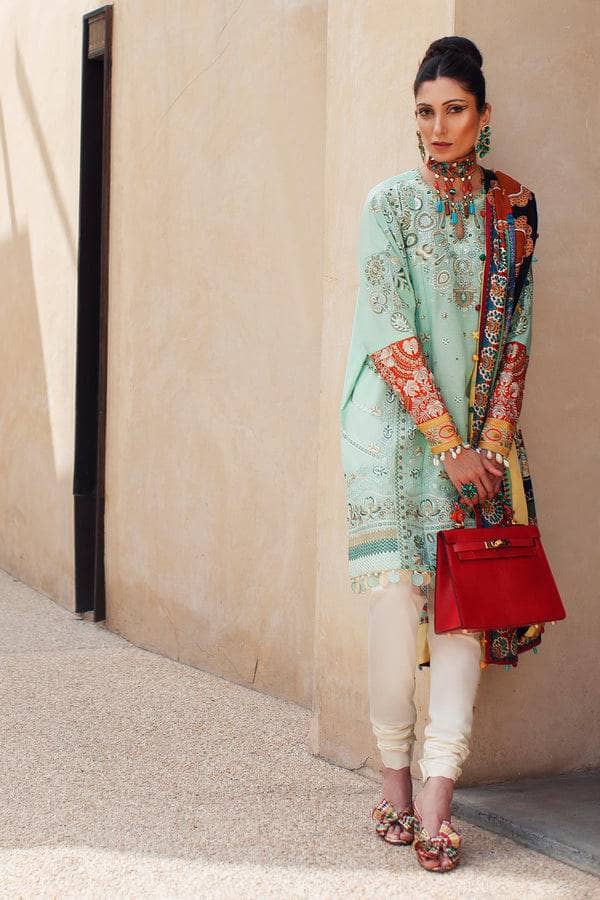 img_elan_lawn_22_awwal_boutique