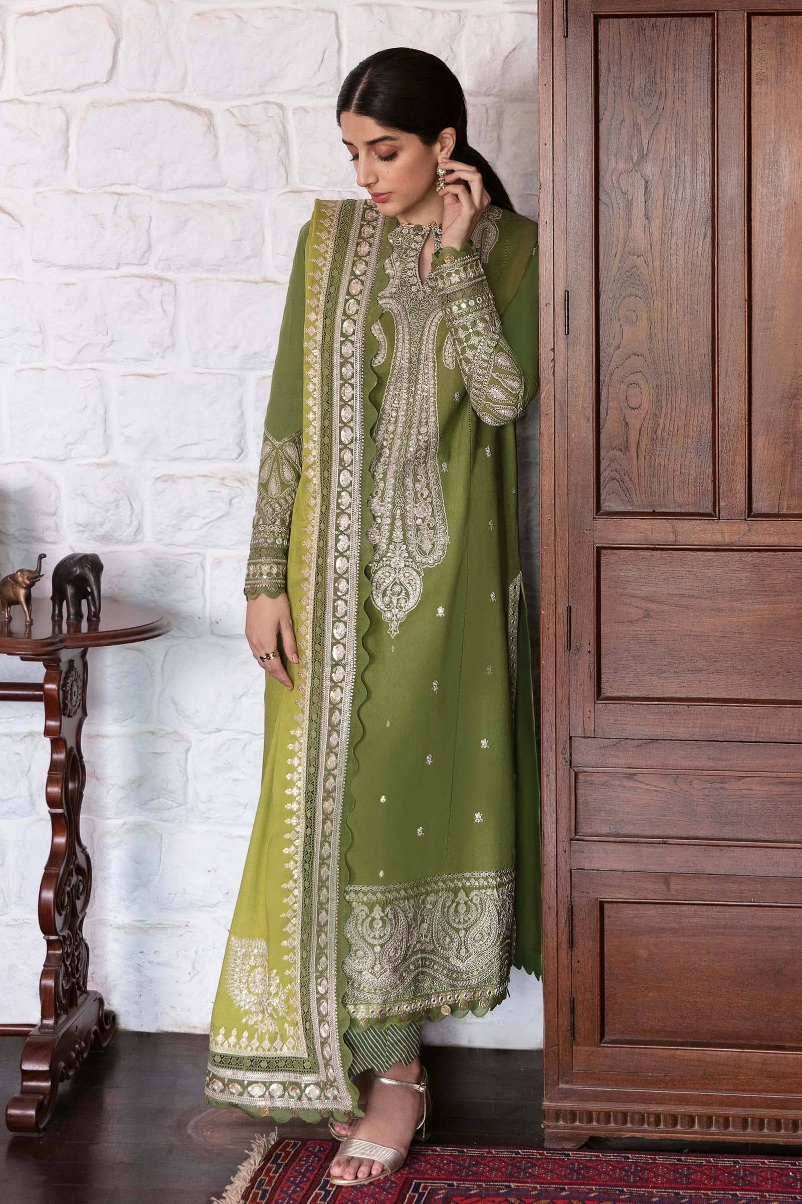 img_zaha_festive_lawn_22_awwal_boutique