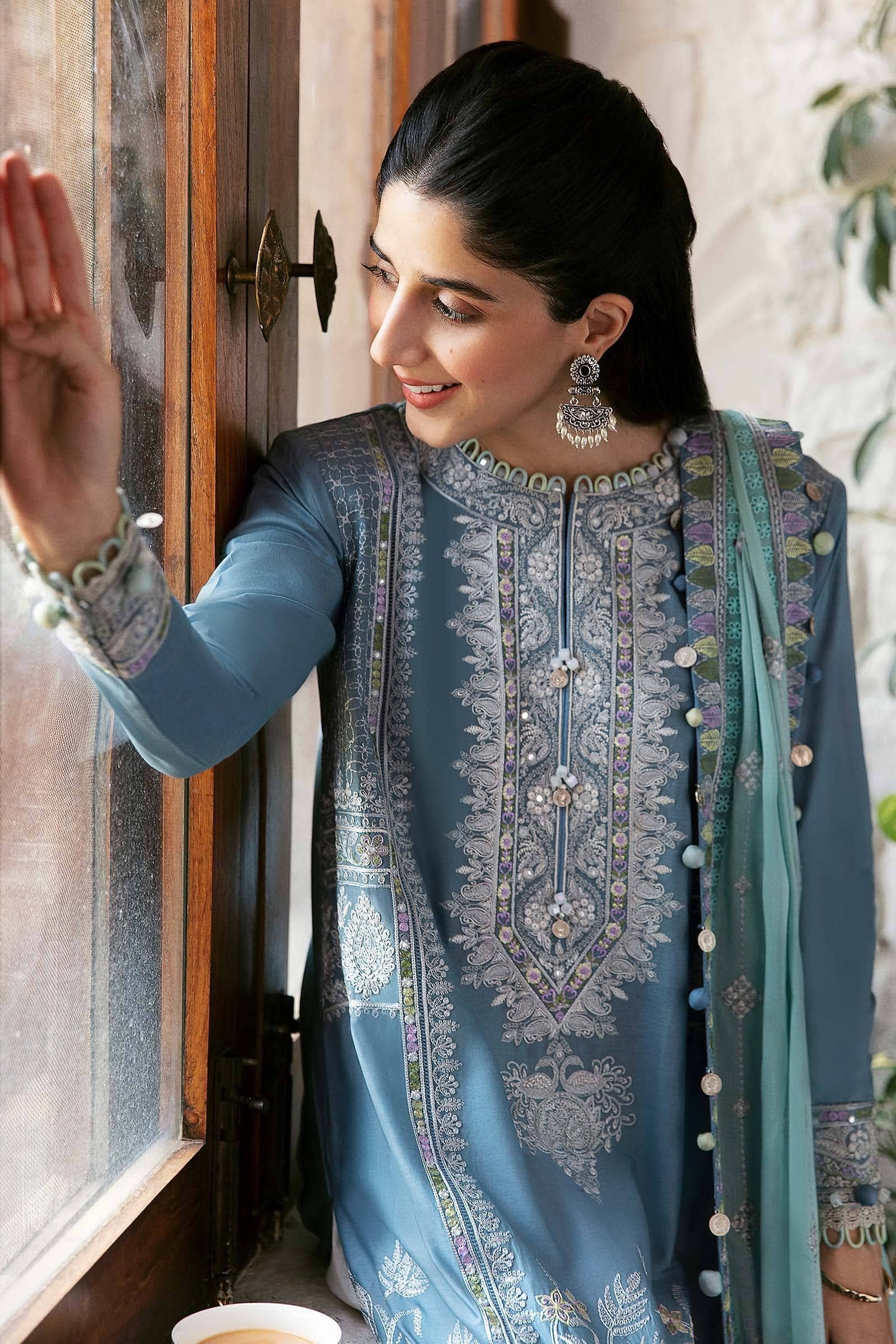 img_zaha_festive_lawn_22_awwal_boutique