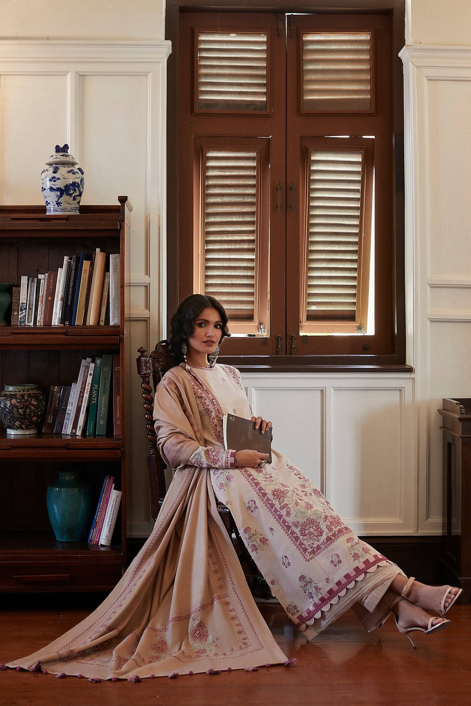 img_zaha_winter_22_awwal_boutique_awwal_boutique