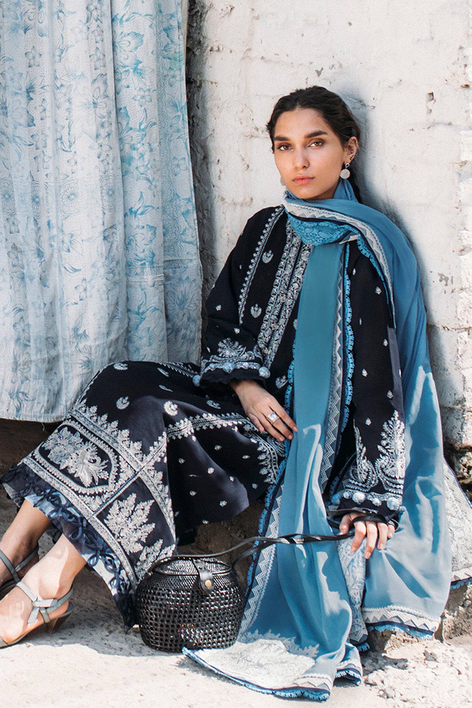 img_zaha_humrahi_winter_collection_awwal_boutique