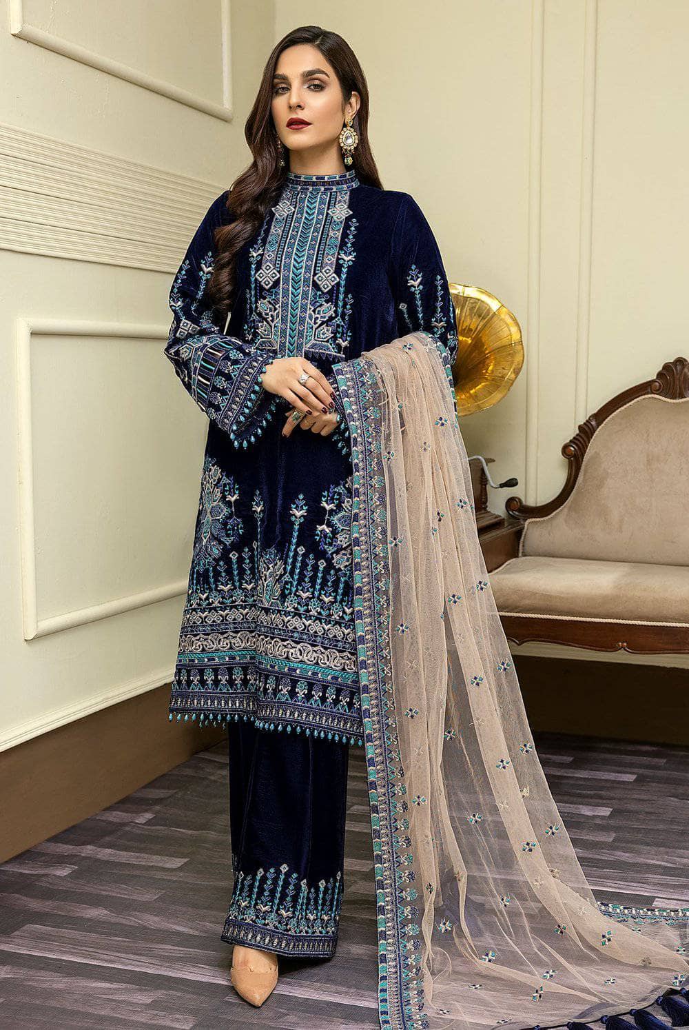 img_adans_libas_velour_velvet_awwal_boutique