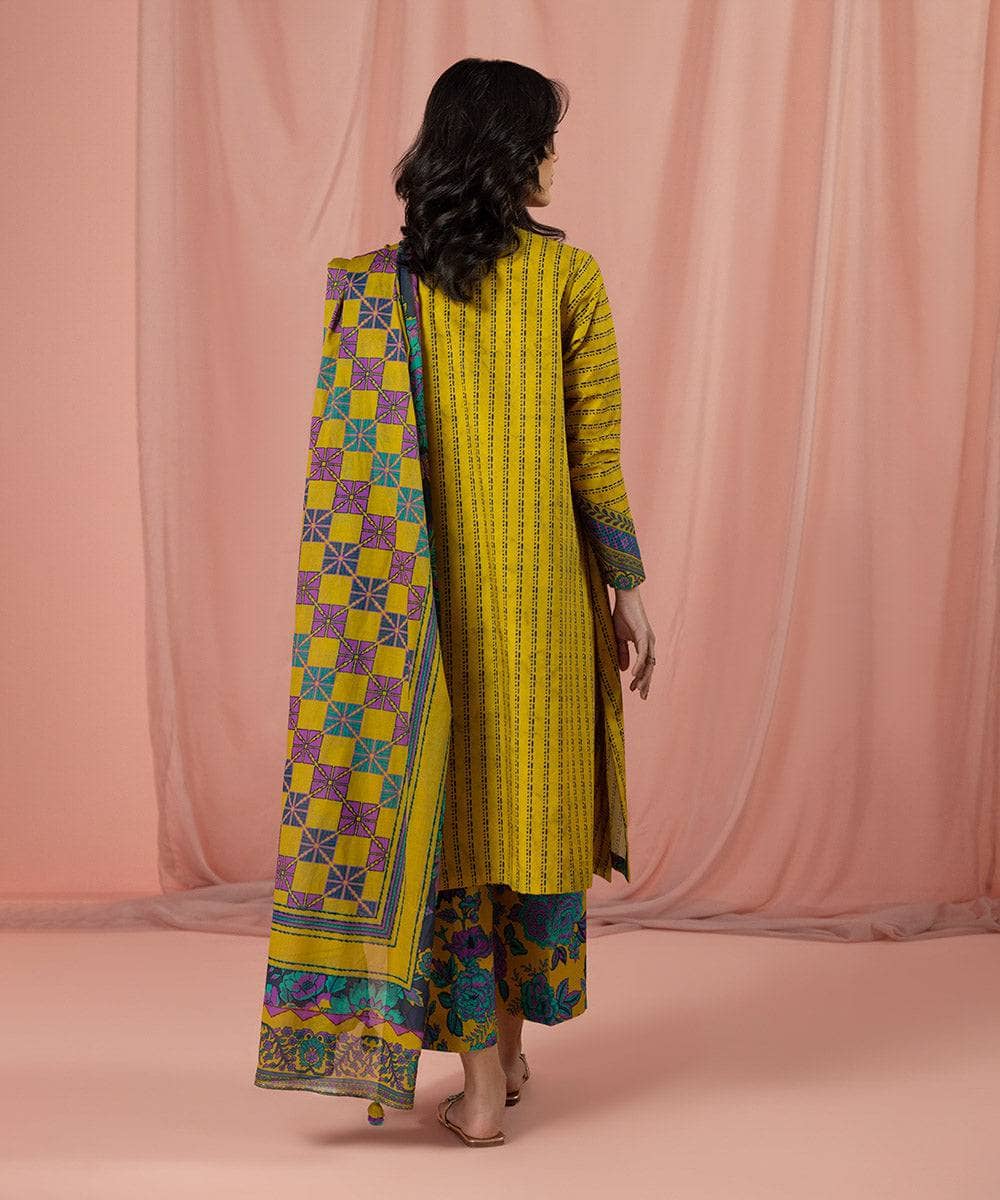 img_sapphire_lawn_23_awwal_boutique