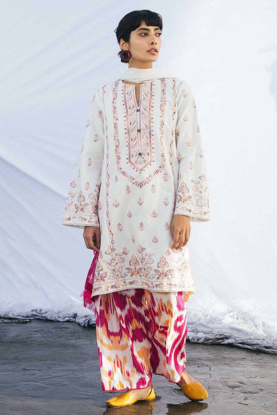 img_coco_by_zara_shahjahan_lawn_2021_awwal_boutoque