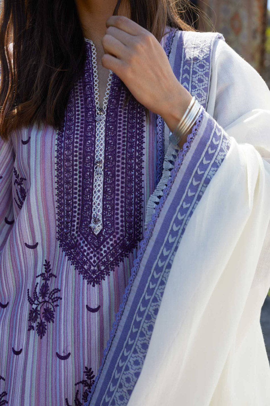 img_coco_lawn_by_zara_shahjahan_2021_awwal_boutique_10B