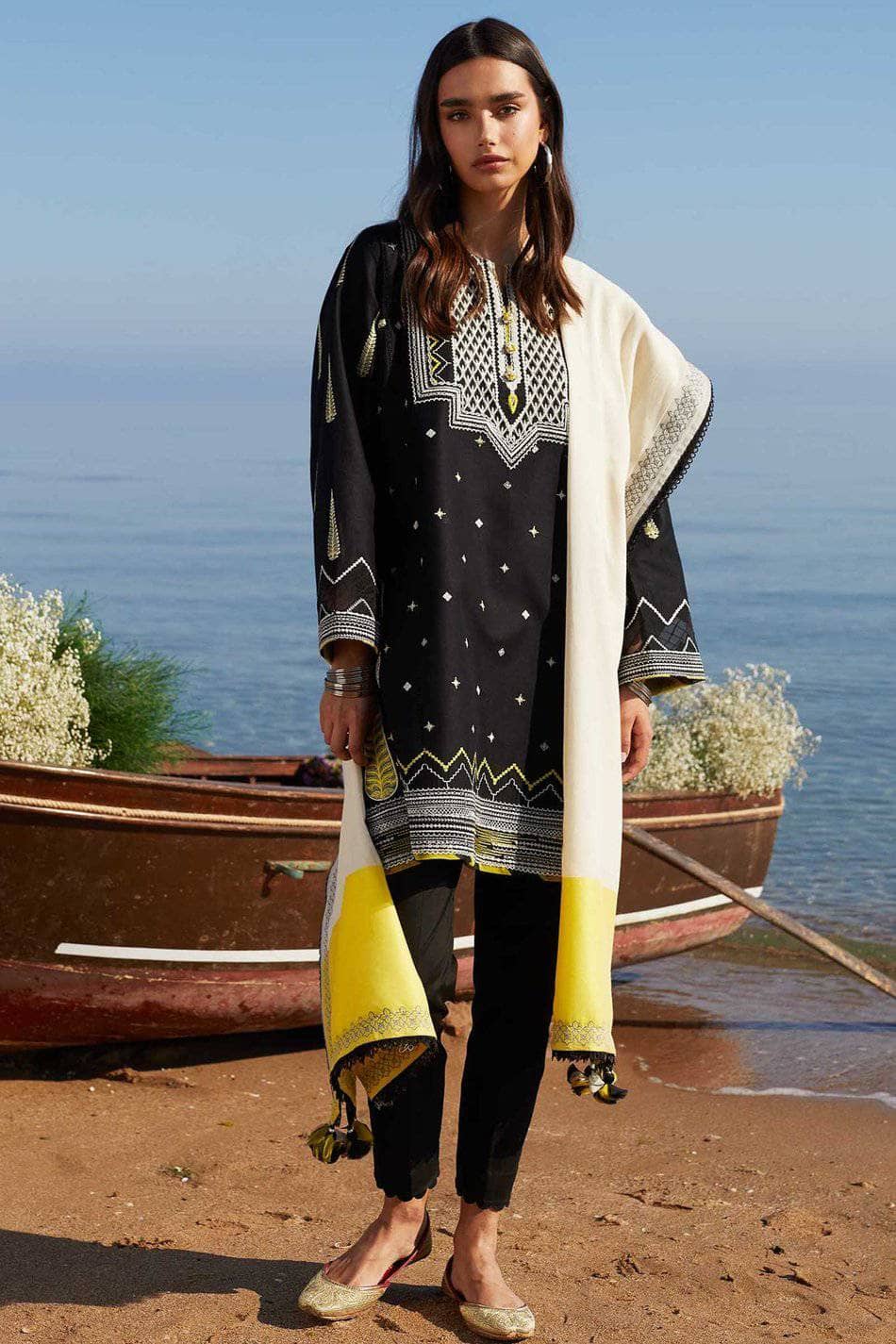 img_zara_shahjahan_coco_lawn_2021_awwal_boutique